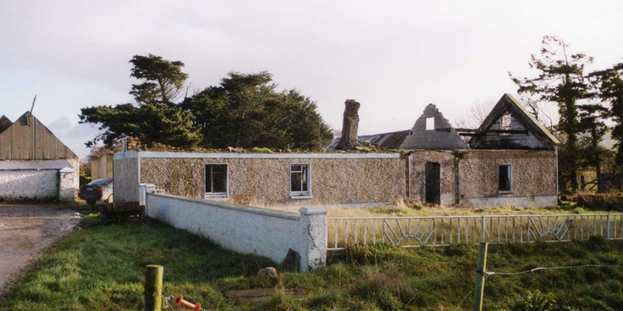 mudwall house